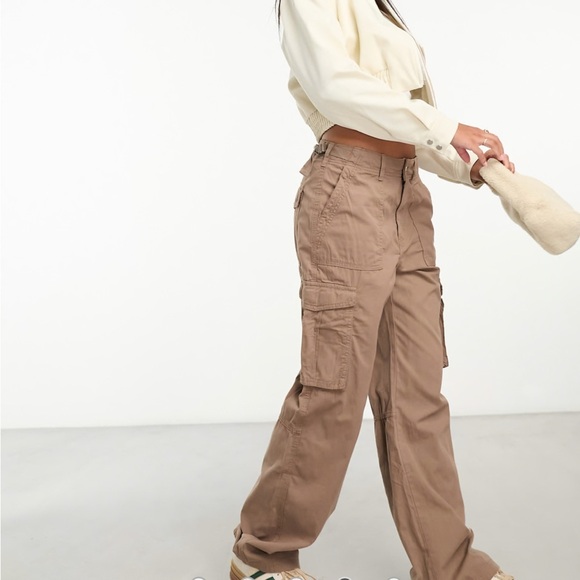 Bershka Tan Cargo Utility Baggy Straight Pants Size 8 - Picture 2 of 14